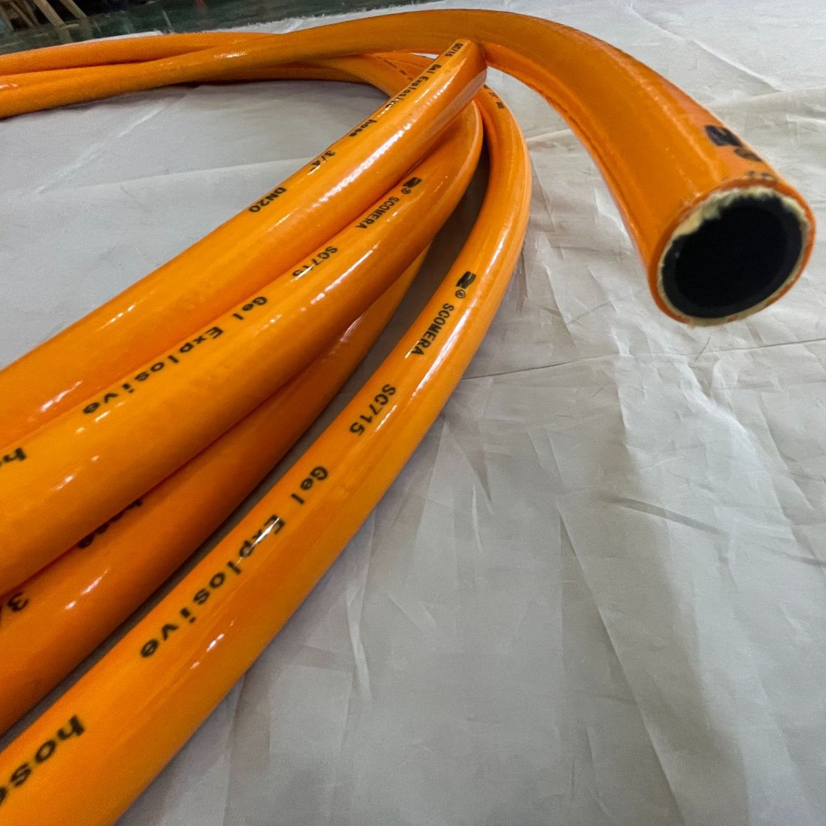 Supply of Emulsified Infusion Pipe Upward Hole Infusion Pipe Popping Hose Gel Infusion Pipe Ammonium Oil Infusion Pipe