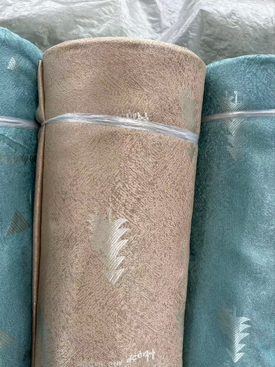 Inventory Clearance Sale of Southeast Asian Jacquard Curtain Fabric at Special Price, 3.2m Width Diamond Jacquard Fabric