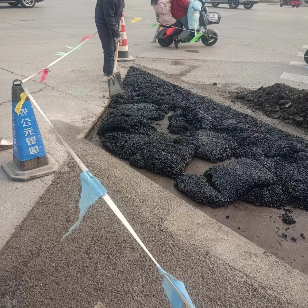 Factory Direct Sales of Asphalt Cold Patching Materials, Cold Mixtures for Road Pothole Repair, Asphalt Pavement Repair Materials