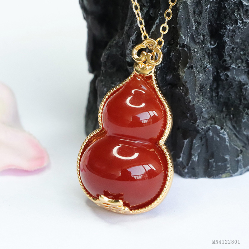 Juyu natural red agate lucky gourd pendant chalcedony necklace retro jewelry live wholesale MN4122801