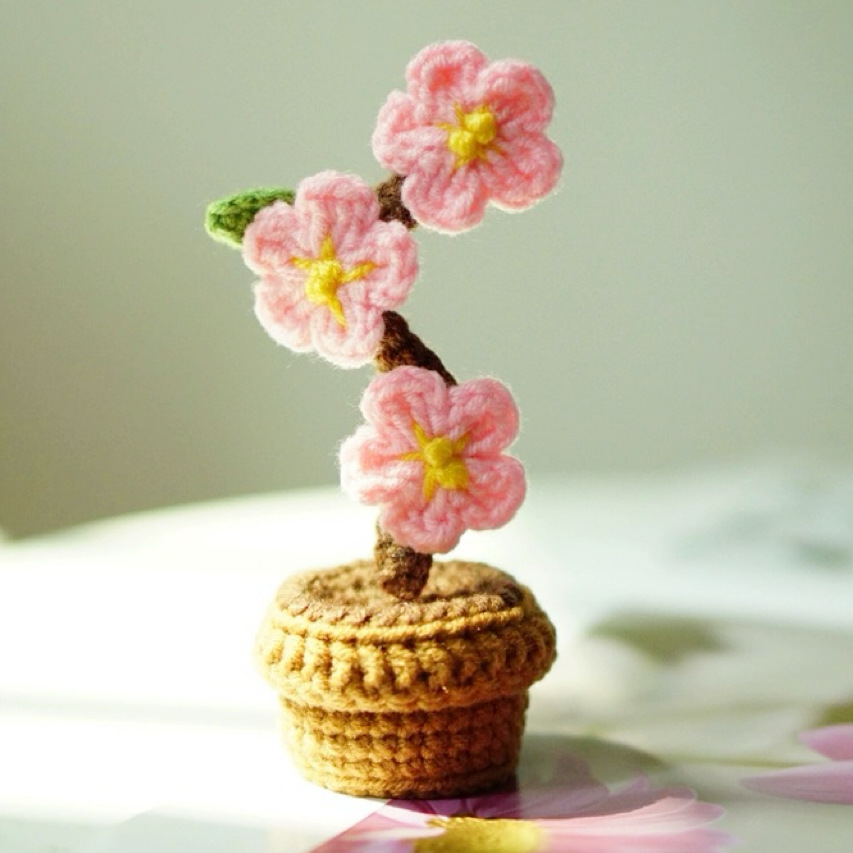 Cross-border hand-woven mini DIY potted bouquet crocheted tulip sunflower car ornaments wool finished product