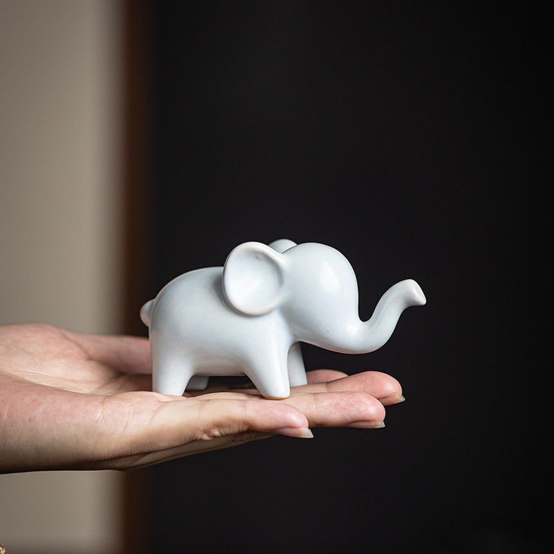 Creative ceramic decoration mini cute little elephant tea pet animal micro landscape desktop lucky decoration tea play gift