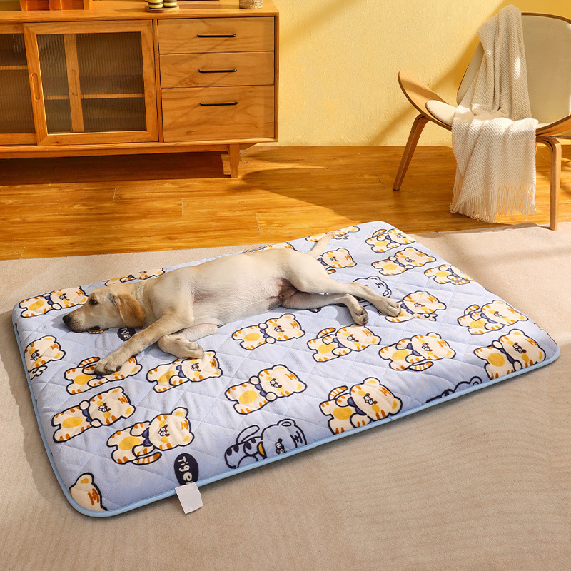 Dog Mat to Keep Warm in Winter for Medium and Large Dogs, Golden Retriever Corgi Kennel, Dog Bed for Sleeping, Universal Pet Supplies for All Seasons