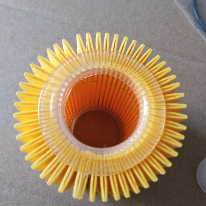 Source Manufacturer 04152-37010 Oil Filter Supports Foreign Trade Corolla Oil Grids