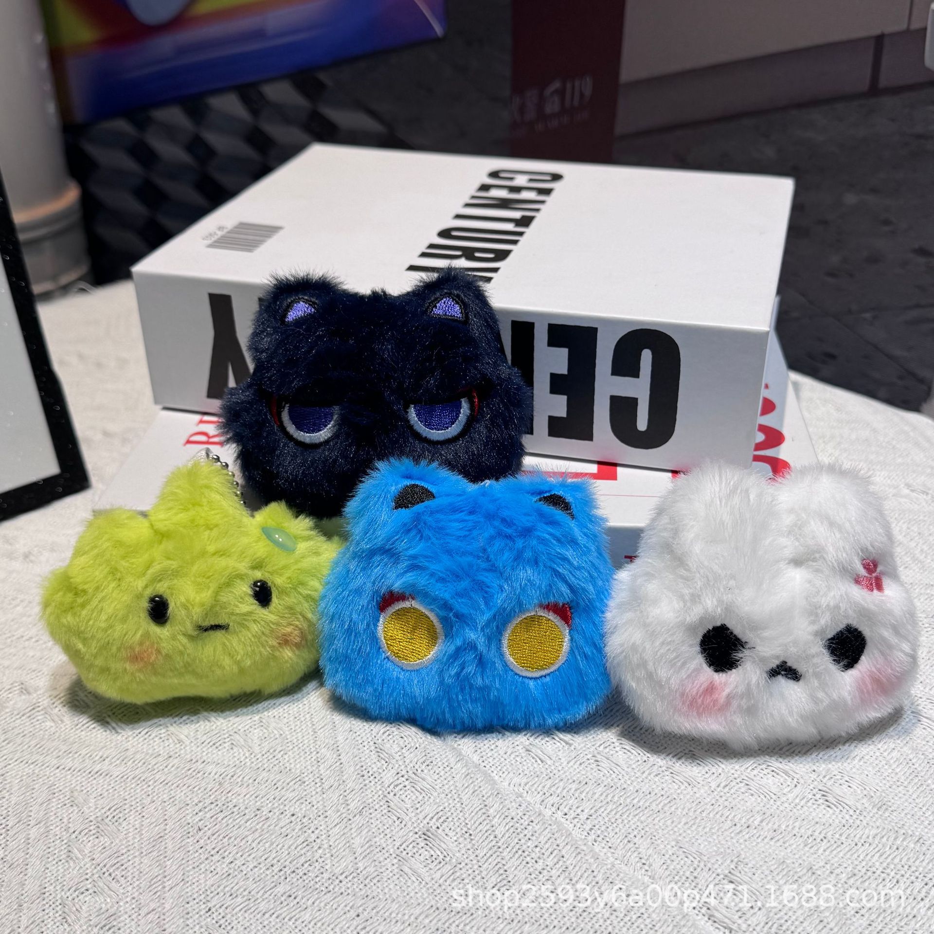 Cartoon Stuffed Squeaky Doll Wholesale Cute Kt Star Cat Girl Bag Doll Pendant Keychain Accessories