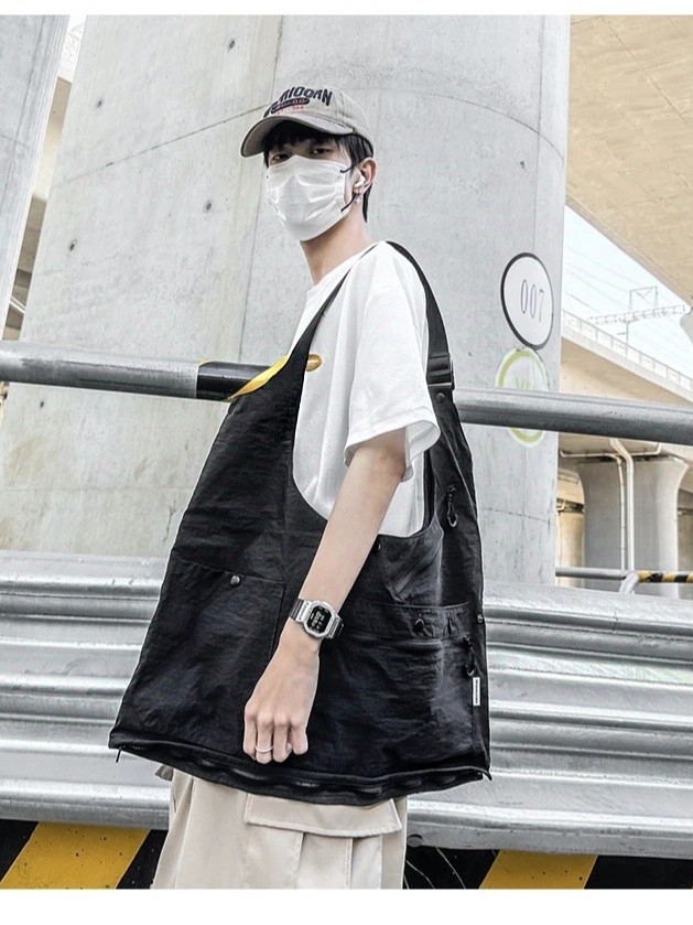 American Trendy Brand 2024 Spring and Autum Functional Style Suspender Vest with Large Flap Pocket Pantss and Japanese Style Work Vest Men's Backpack