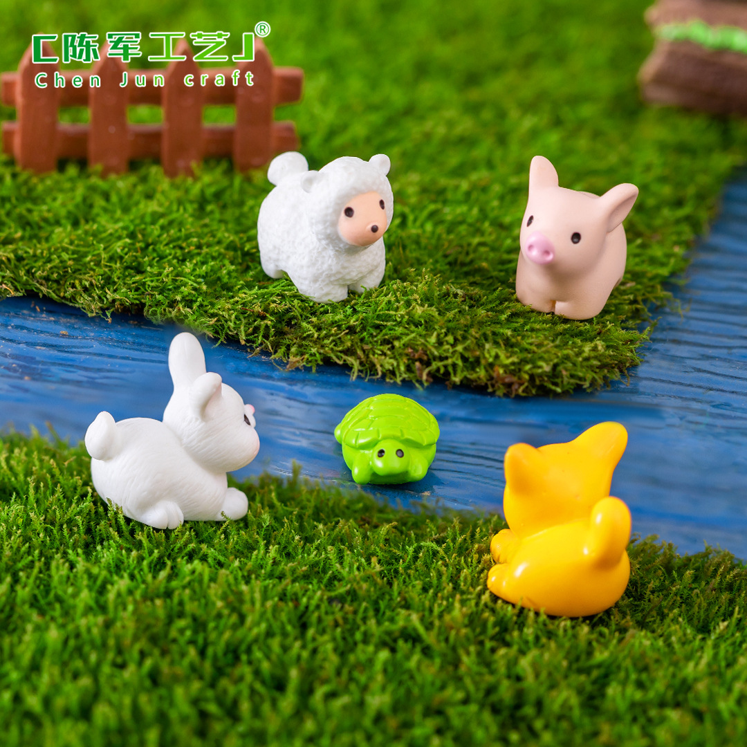 Moss micro landscape creative cute small animal frog small yellow duck doll decorations miniature mini ornaments