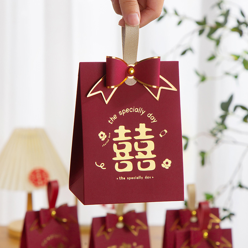 A Pack of Wedding Candy, Finished Gift Boxes Containing Sugar, Good Wedding and Engagement Souvenirs, Chinese Style Classy Candy Boxes, Toffee