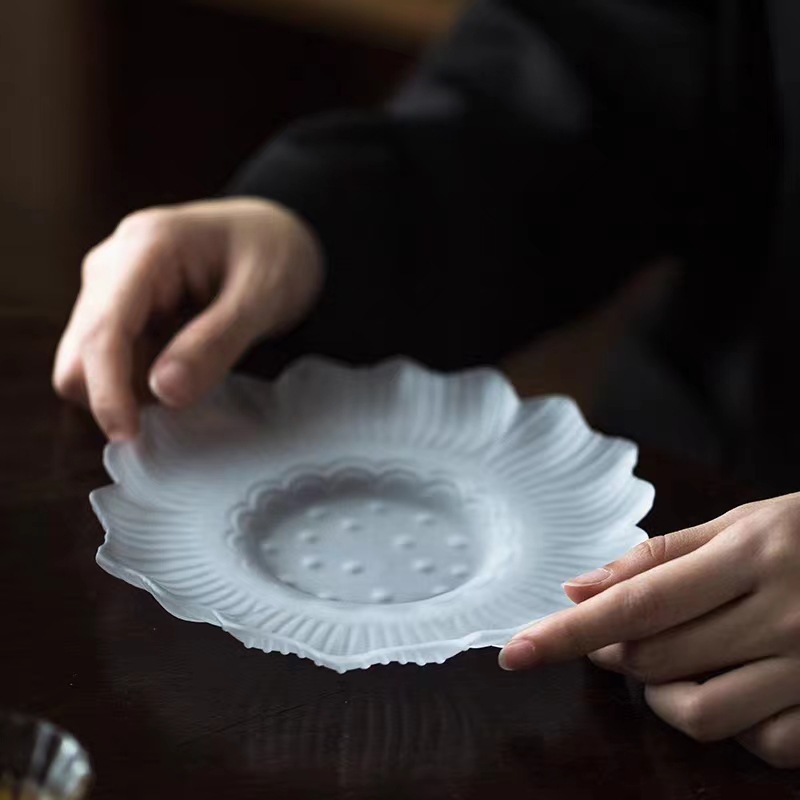 New Chinoiserie Popular Niche Frosted Crystal Glass Lotus Small Tea Tray Small Dried Fruit Tray Portable Cover Bowl Pot Holder