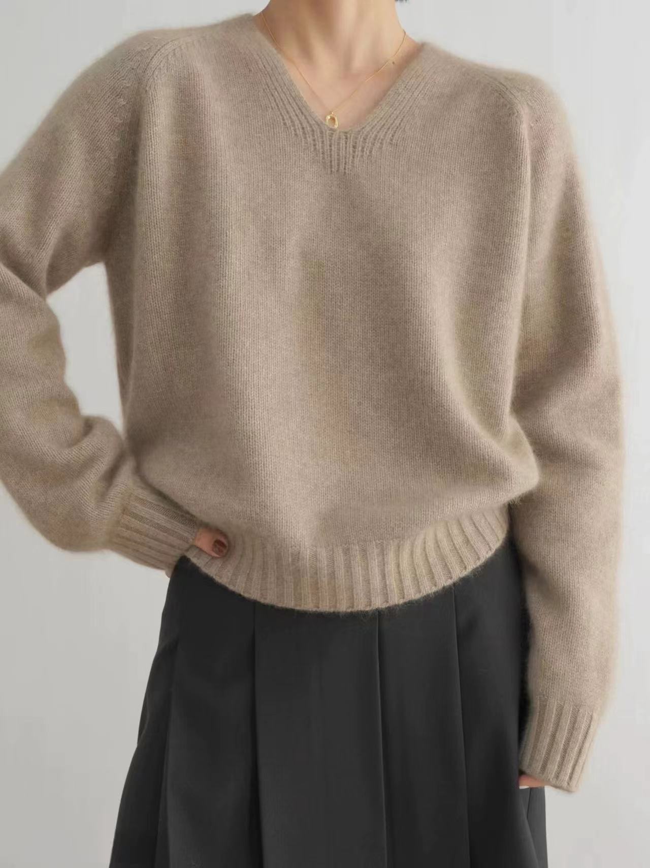Autumn and Winter V-Neck 100 Wool Sweater Long-Sleeved Pullover Sweater Women's Loose Slimming Cashmere Solid Color Casual Knitted Base Shirt
