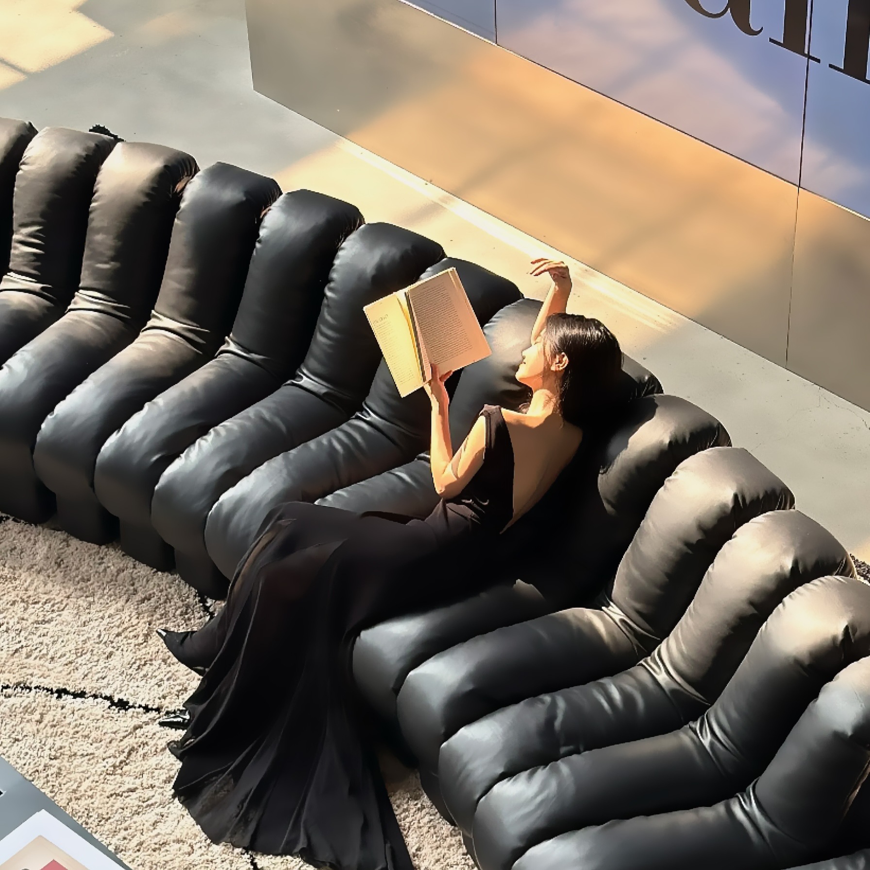 Snake-shaped Sofa Italian Minimalist Curved Leather Villa Living Room S-shaped Leather Free Module Combination D Semi-round Sofa