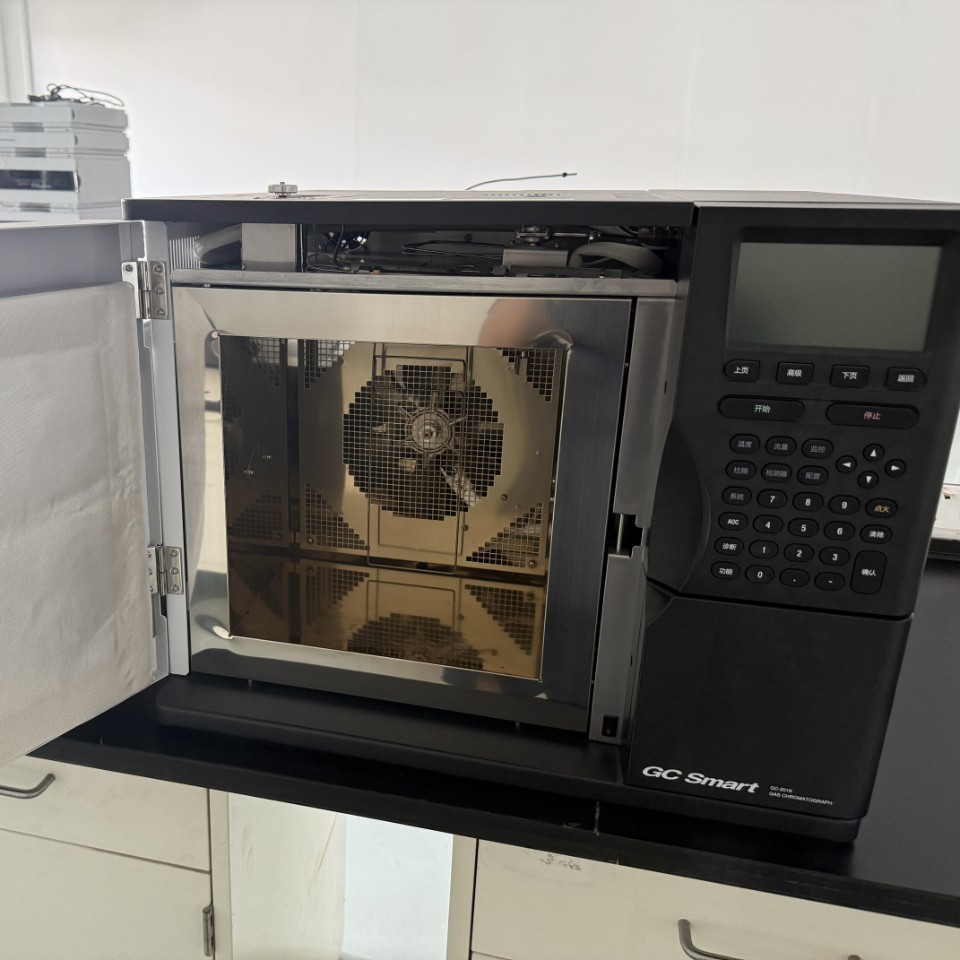 Shimadzu Nexis Gc-2018-Gas Chromatography System Installed with 3 Injection Units and 4 Detection Units at the Same Time