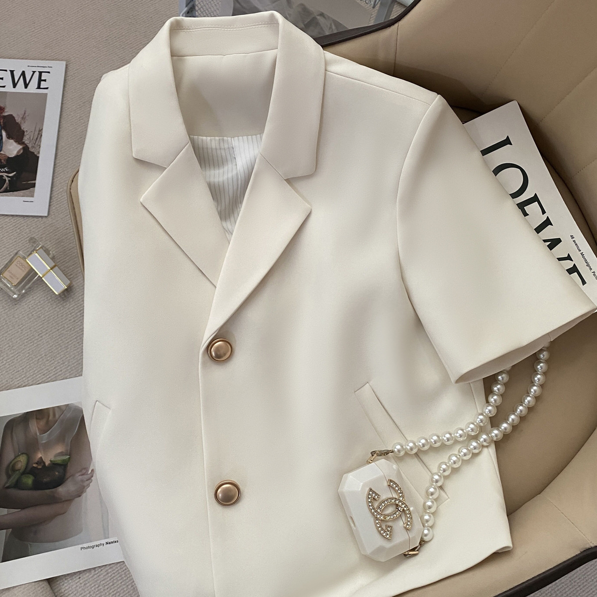 Off-white Short-sleeved Suit Jacket Women's 2023 Summer New Cyber Celebrity Commuter Little Man Ultra-short Suit