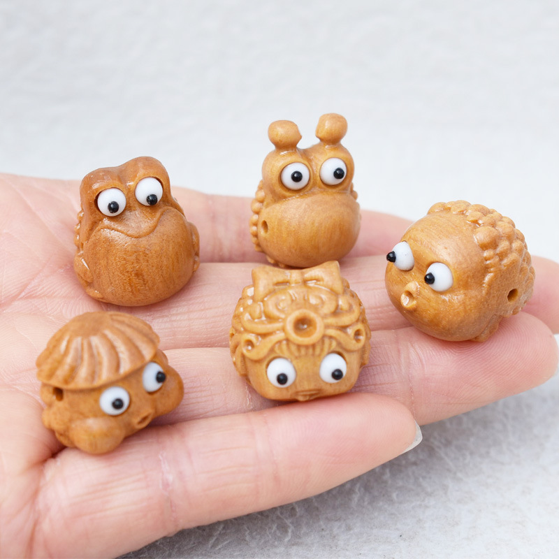 Little Cute Pet Barbie Sandalwood Croak Fortune iy Jewelry Pendant Keychain Car Bag Hanging Toy Creative Lotus Leaf Golden Toad