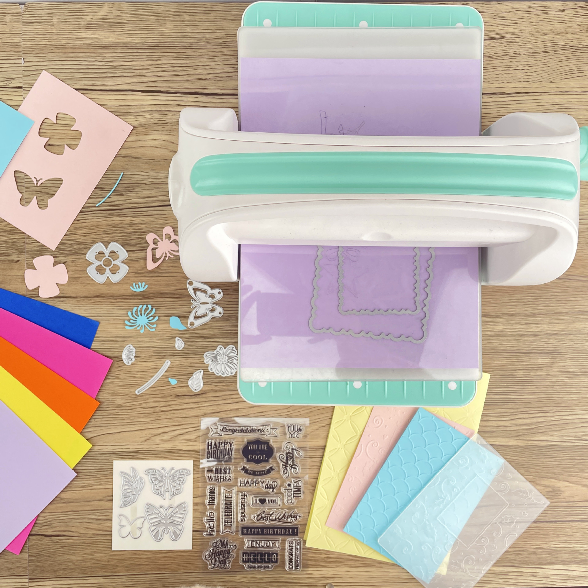 A4 Hand-Cranked Foldableable Embossing Machine Hand Account DIY Handmade Greeting Card Making Carbon Steel Knife Mold Embossing Paper Art Machine