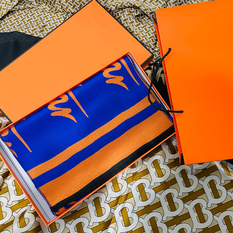 Scarf Gift Box High-end Boutique Silk Scarf Gift Box Silk Packaging Gift Box Handbag