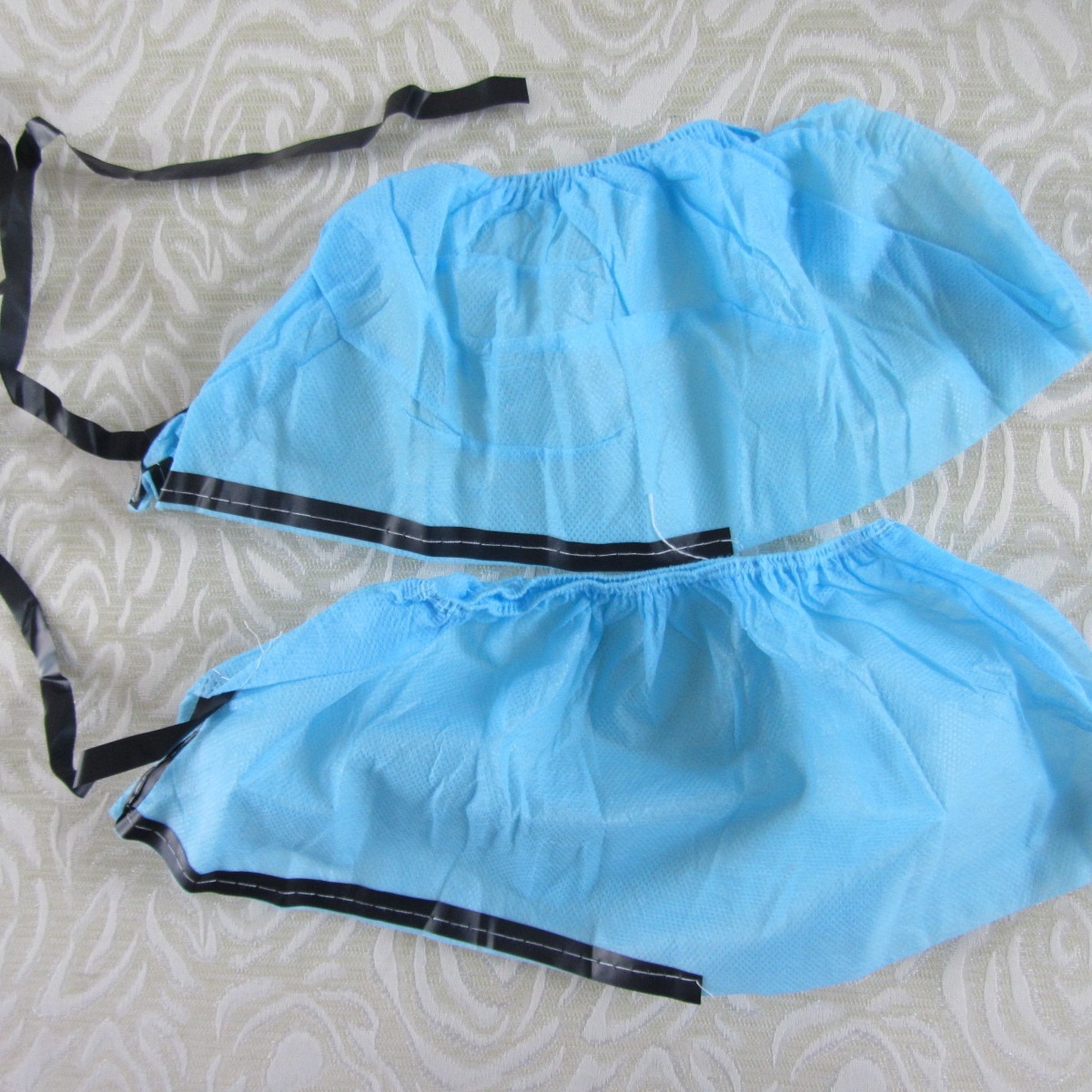 Disposable Non-Woven Shoe Covers Black Conductive Strip Shoe Covers Anti-Static Dust-Free Indoor Protective Conductive Shoe Covers