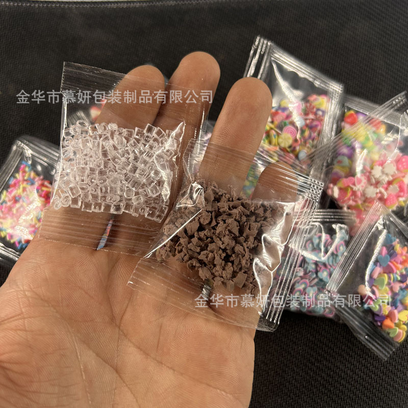 Simulated Ice Cubes, Soft Clay, Coffee Crumbs, Fruit Slices, Sugar Granules, Sugar Powder, Edible Play Clay