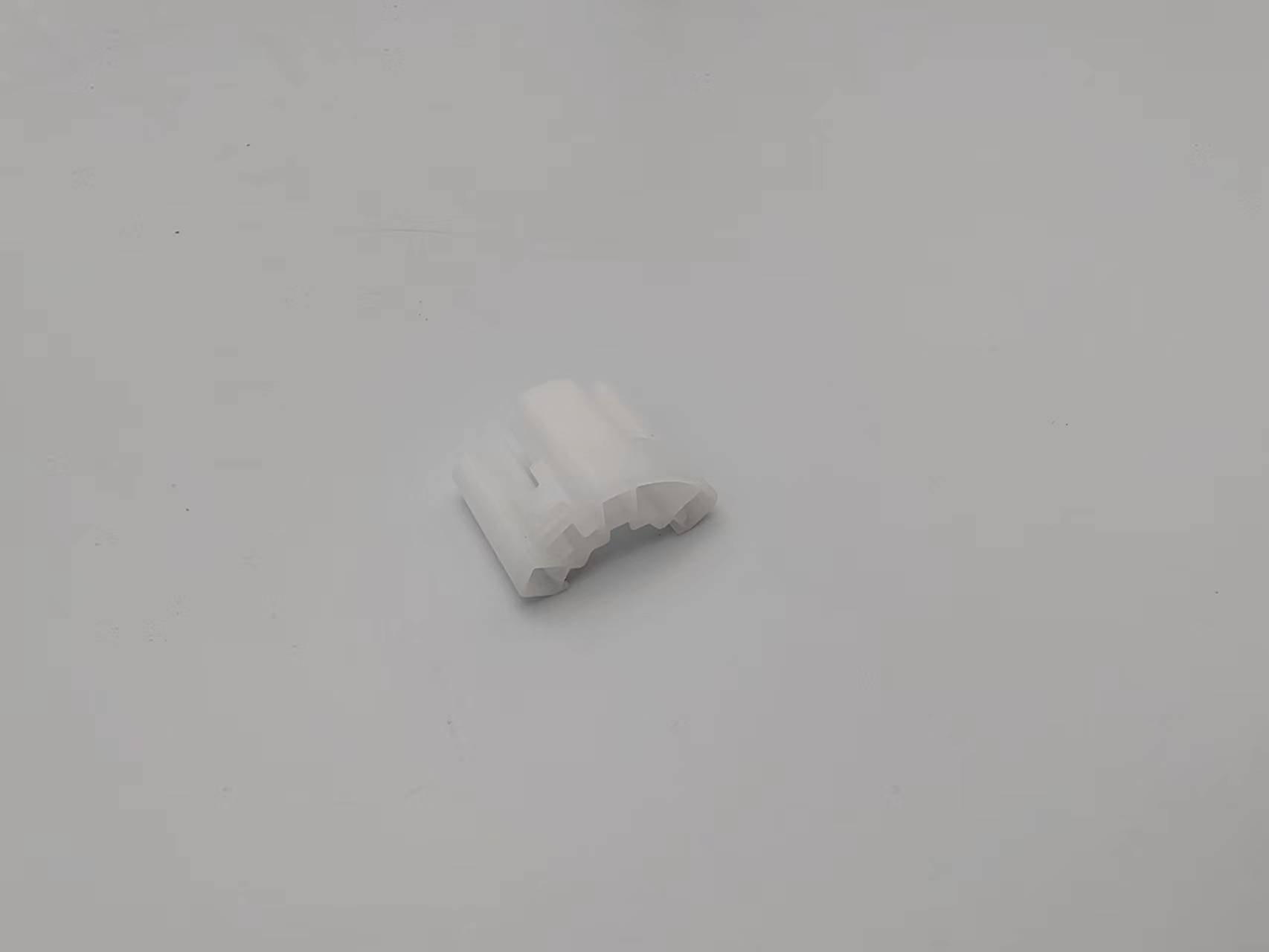 Соединитель с тремя контактами для автомобилей керамический H11 двухгнездовой термостойкий