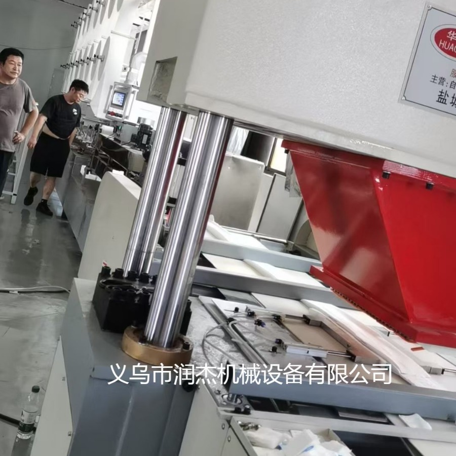 Supply of Magical No-Rinse Replacement Head Toilet Brush Folding Machine Disposable Non-Woven Cleaning Chip Machine Manufacturer Customization