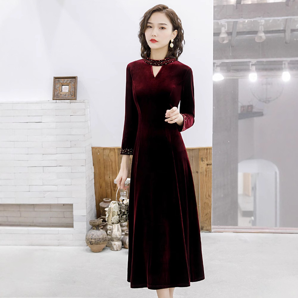 Autumn and Winter fleece-lined New Korean Style Banquet Celebrity South Korean Gold Velvet plus size Beaded Middle-aged dress Dress