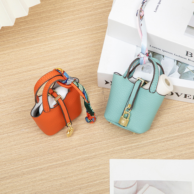 Wholesale In-Stock Mini H-Style Vegetable Basket Bag Small Pendant Car Key Bag Car Pendant Mini Earphone Bag Accessory