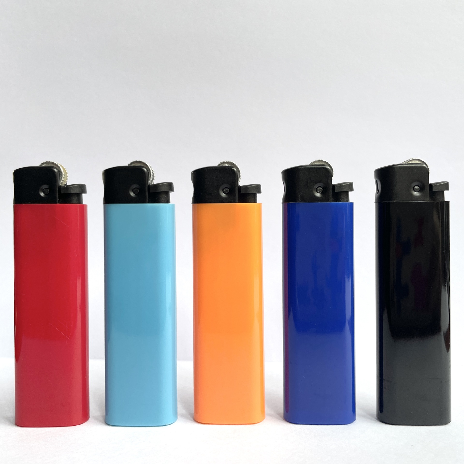Новая зажигалка с шлифовальным колесом одноразовая оптовая с открытым пламенем рекламная печать логотипа