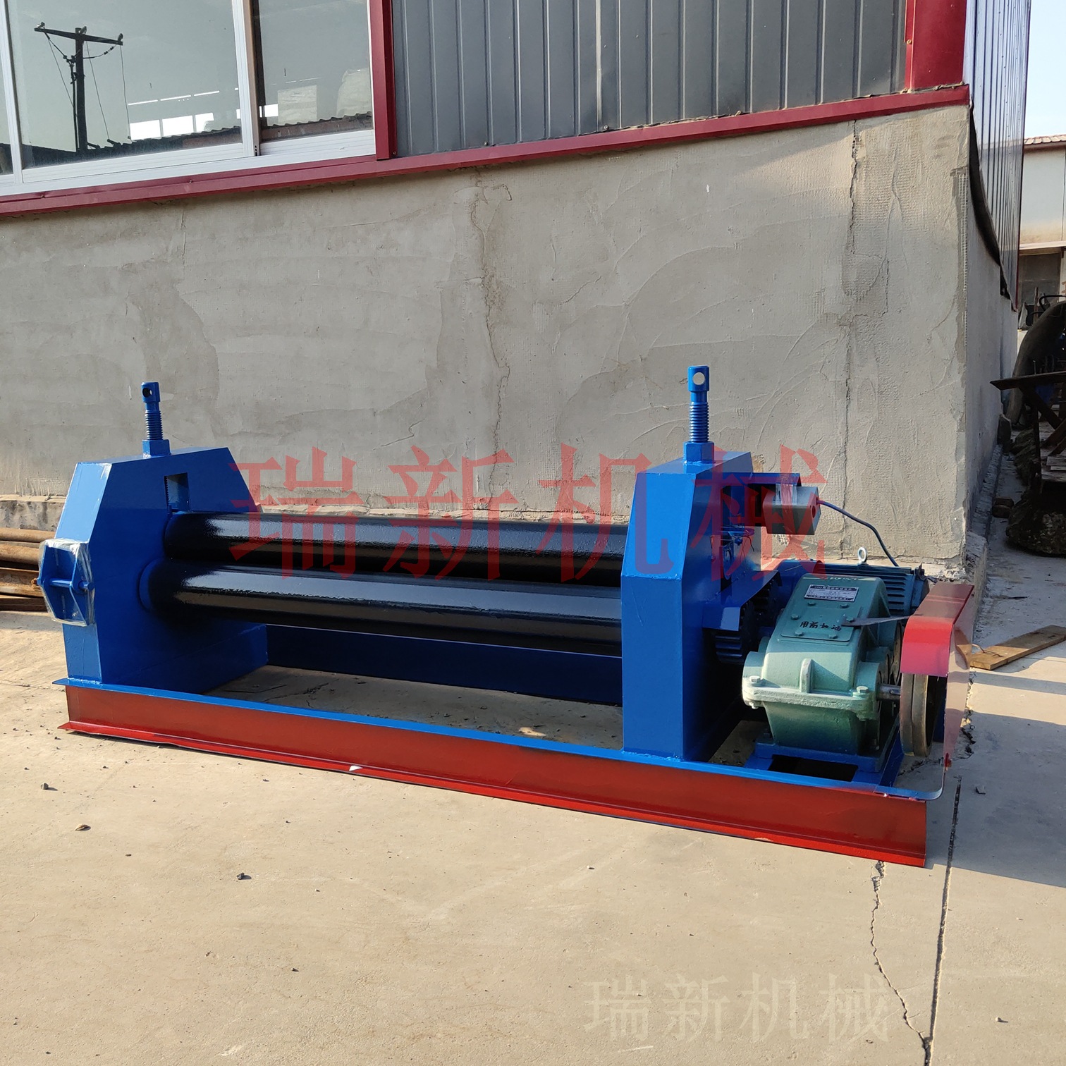 Fully Automatic Three-Roller Mechanical Hydraulic Sheet Metal Rolling Machine Stainless Steel Round Rolling Machine Small Roller Machine W11 Four-Roller Arc Bending Machine