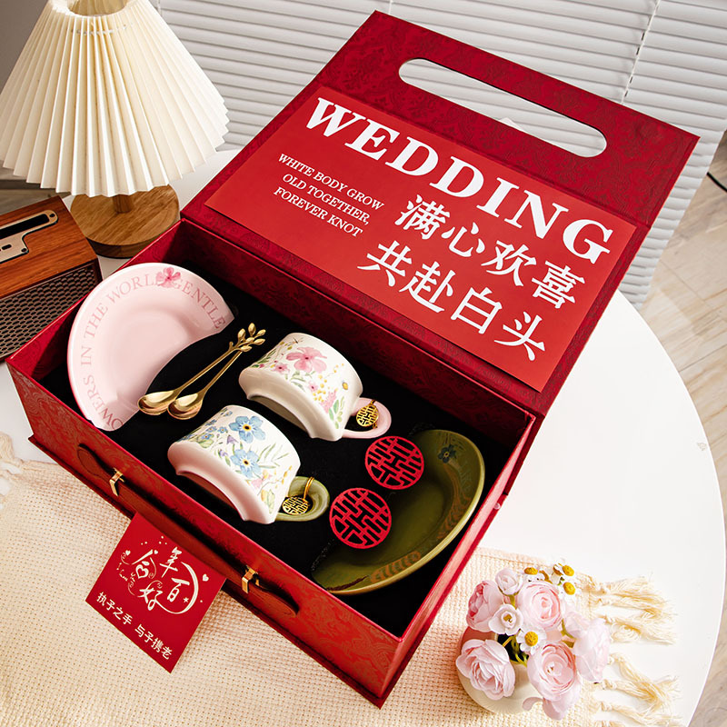 High-End Exquisite Gift Box Ceramic Mug Coffee Cup and Saucer Set Housewarming Wedding Gift for Besties Couple Cup Souvenir