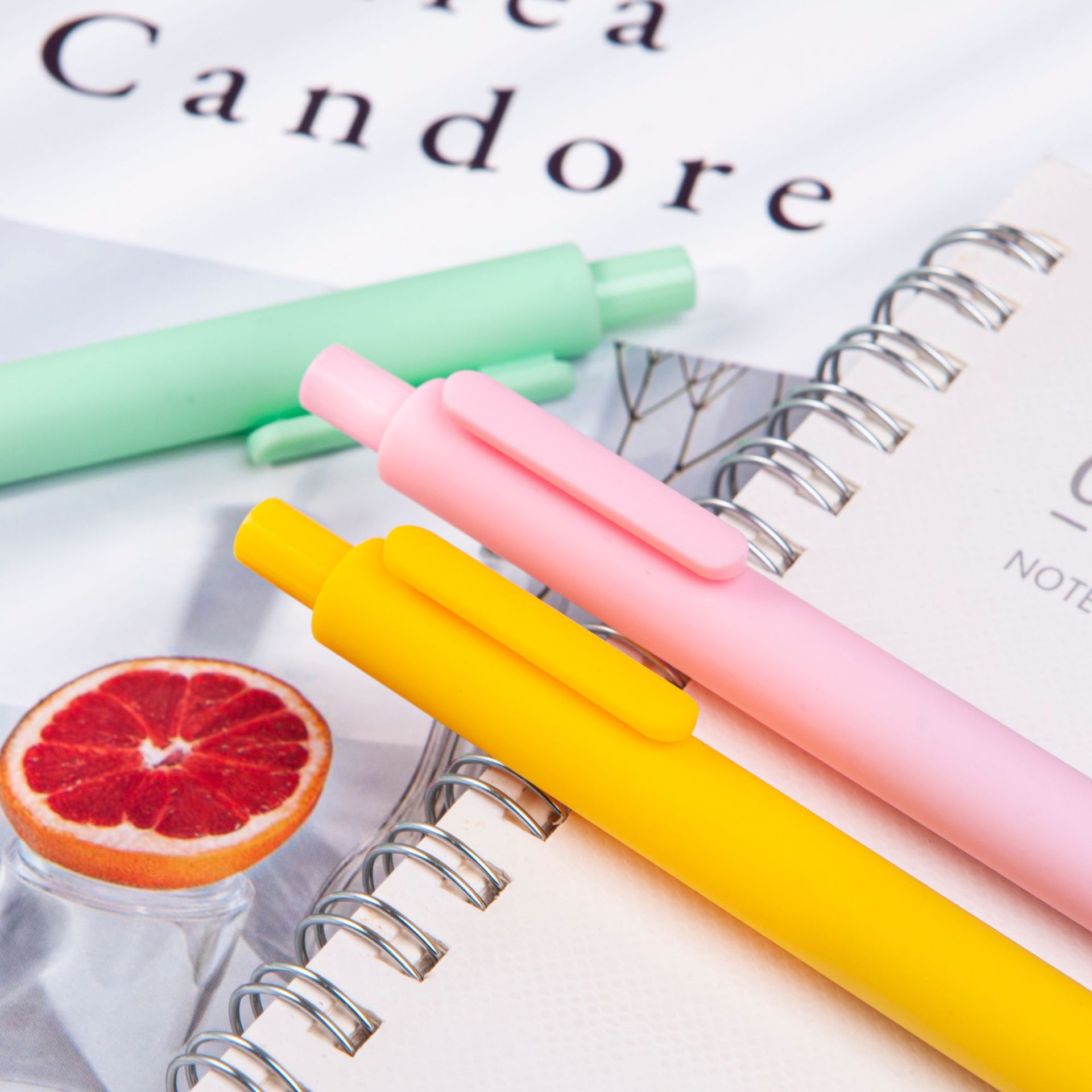 Plastic Retractable Gel Pen, Continuous Ink Supply, Black Ink, Candy Ballpoint Pen for Students, Customizable Logo Office Advertising Pen