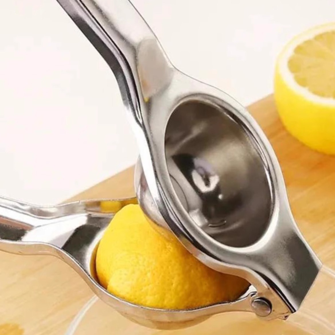 Manual Lemon Juicer Stainless Steel Household Small Juicer Lemon Clip Juicer Lemon Juicer