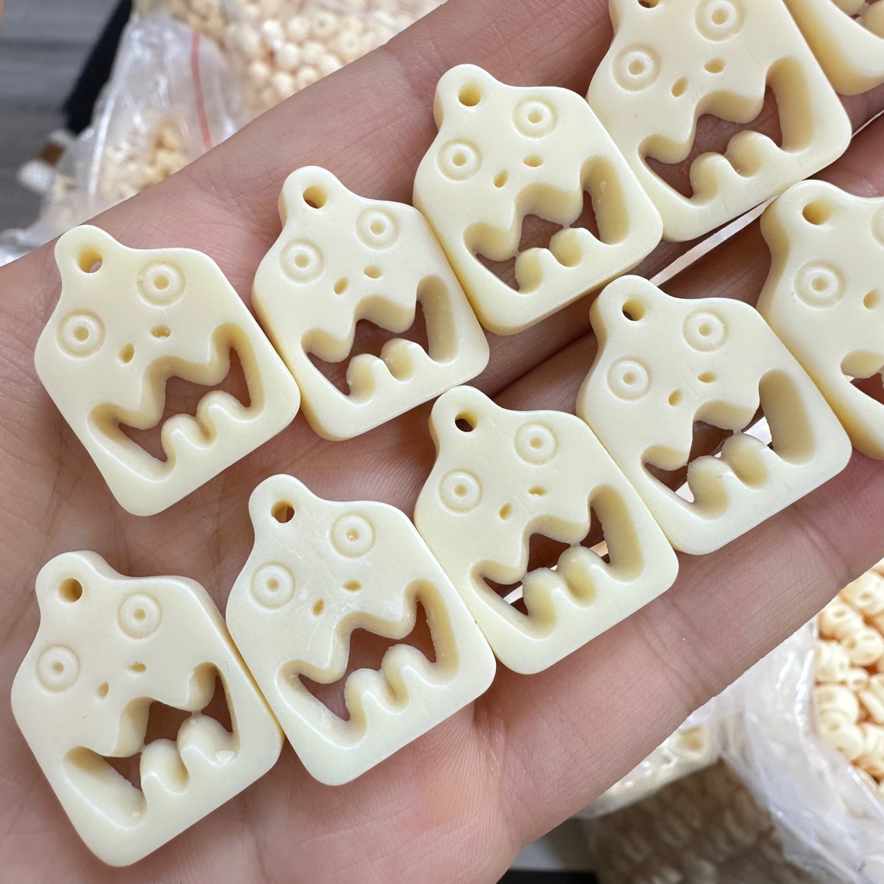 Ivory Fruit Monster Pendant Card Clamper DIY Wen Play Buddha Bead Jewelry Accessories Accessories Bead Handstring Handmade