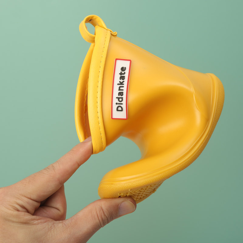 New children's rain boots foreign trade boys and girls soft non-slip baby rain boots kindergarten waterproof shoes a generation of hair