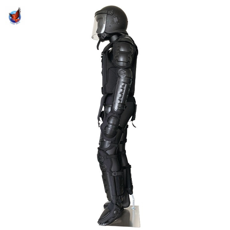 Dream Horse Produces and Sells Directly Black Anti-Hit and Flame-Retardant Protective Clothing, Riot Control Suits, Law Enforcement Duty Suits, and Explosion-Proof Suits
