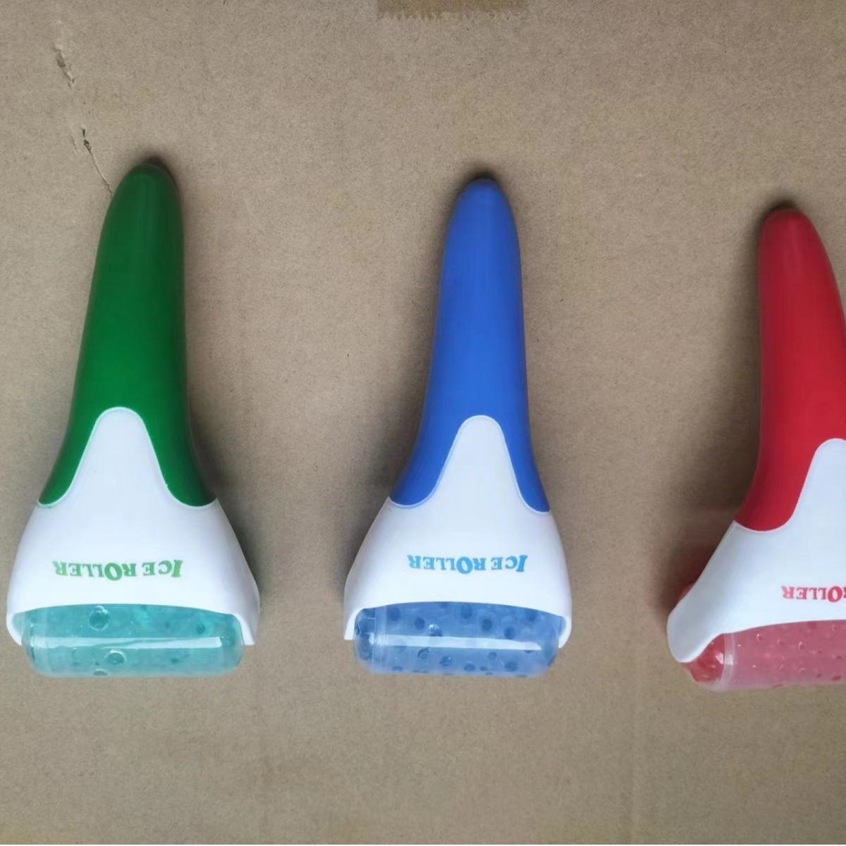 Массажный ролик с льдом для лица холодный компресс инструмент для ухода за кожей