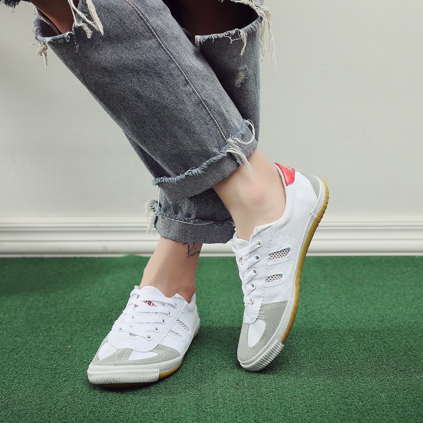 New White Training Volleyball Shoes Sports Competition Soft Sole Breathable Canvas Training Shoes Martial Arts Shoes Dropshipping