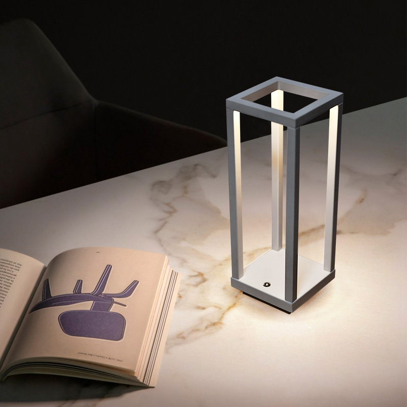 Cross-border LED Touch Rechargeable Table Lamp Western Restaurant Advanced Atmosphere Lamp High Foot Table Lamp Outdoor Bar Table Nightlight