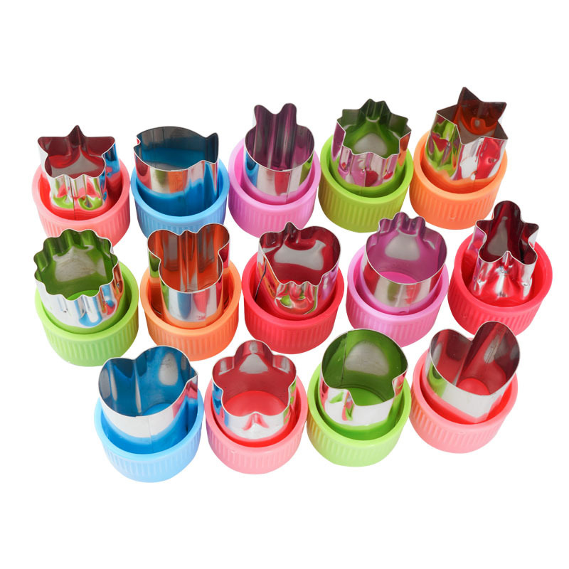 Fruit and vegetable flower cutter embossing knife butterfly noodle printing wonton wonton wonton biscuit making dumplings baby food supplement tool