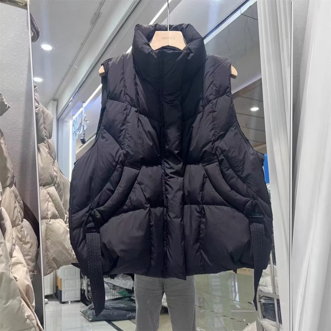 2025 Winter New Short down Vest for Women with Stand Collar, Thickened, Loose Fit, Triangle Buckle, Ribbon, White Duck down Vest Jacket
