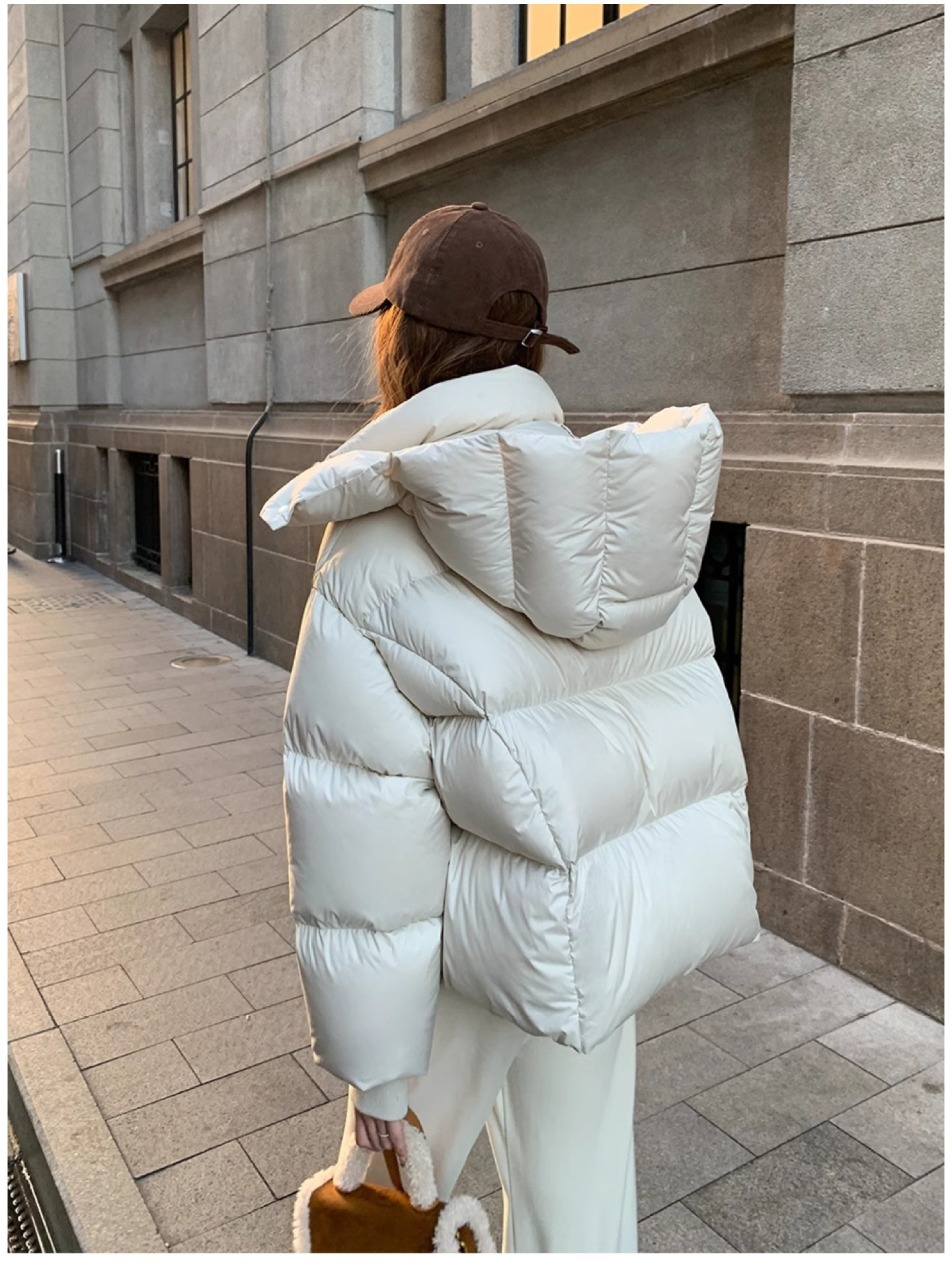 2025 New down Cotton Jacket Women's Winter Short Thickened Fashionable Cotton Jacket Korean Style Loose Design Cotton Jacket