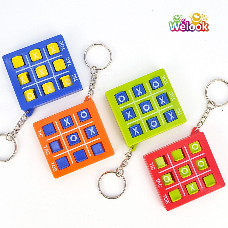 Настольная игра "Крестики-нолики" с брелком, игрушка для раннего обучения.