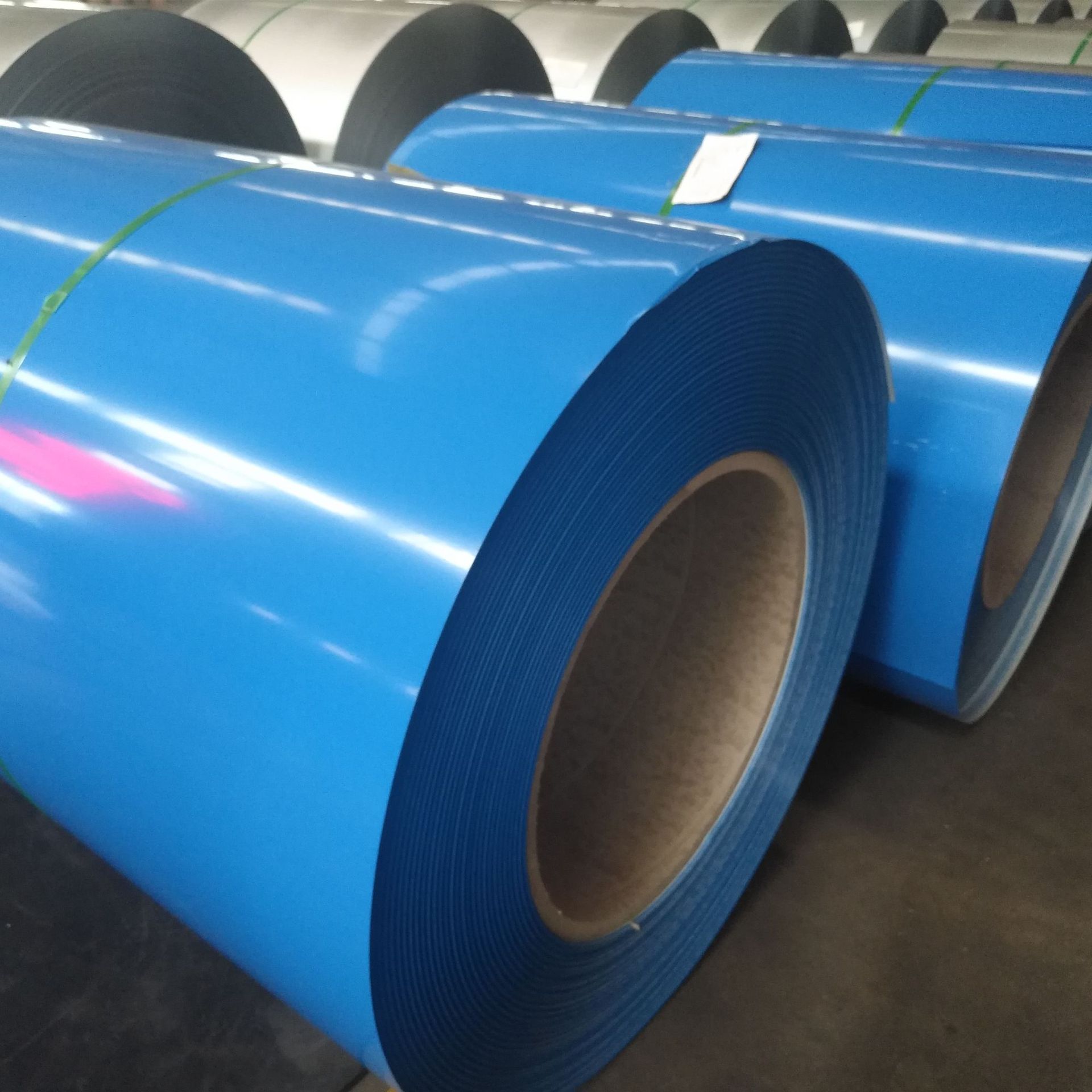 Color Coated Coil Manufacturer Baosteel Color Steel Plate White Gray Sea Blue Color Steel Coil Roof Color Steel Tile Processing Corrugated Plate Pressing Tile