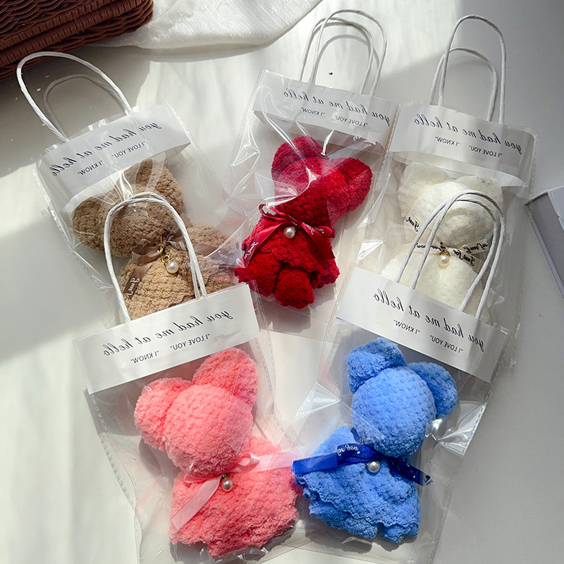 Bear towel hand gift pineapple check wedding gift birthday gift shop gift box opening activities small gifts wholesale