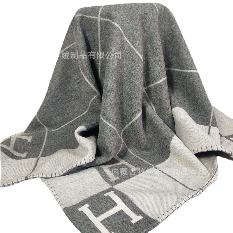 Heavy Weightweight 2024 Newly Upgraded High-Quality Wool Cashmere Blanket H Letter Jacquard Wool Blanket Cover Blanket Large Size