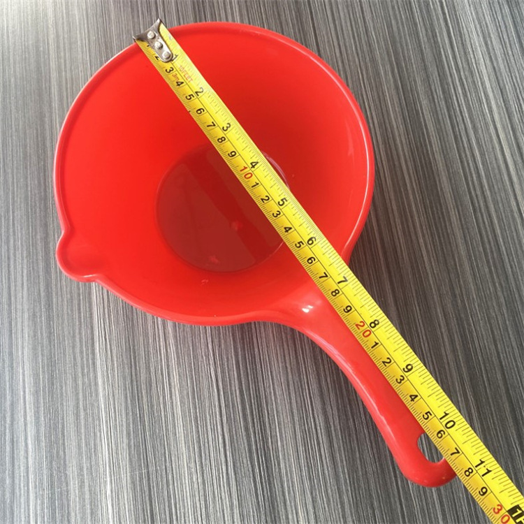 18cm household red water scoop water scoop drifting exhibition sales large long handle plastic water scoop water spoon