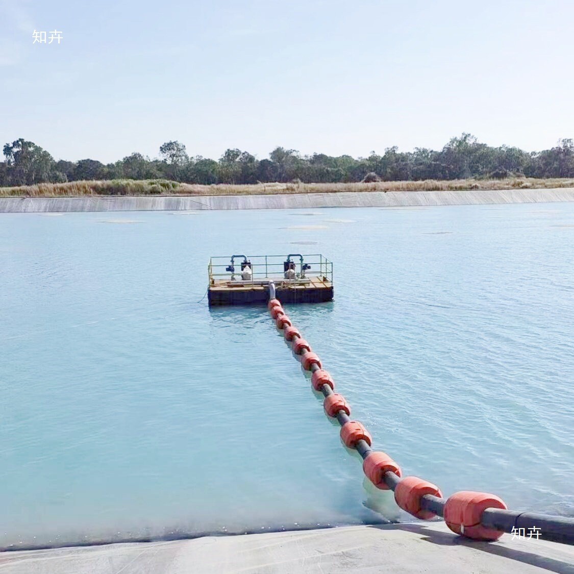 Pipeline Pontoon Sewage Pumping Sand Dredging River Dredging Farm Clamp-On Pipeline Pontoon Plastic Buoy Manufacturer