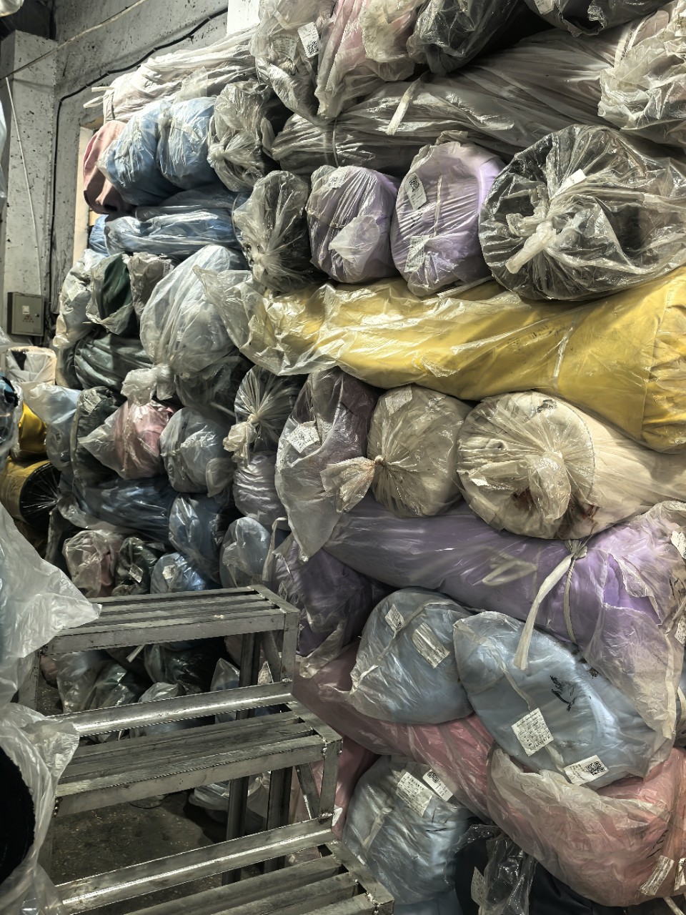 Cross-Border E-Commerce Spot Inventory Curtain Fabrics Special Processing Wholesale Supply Home Textile Factory Inventory Matte High Precision