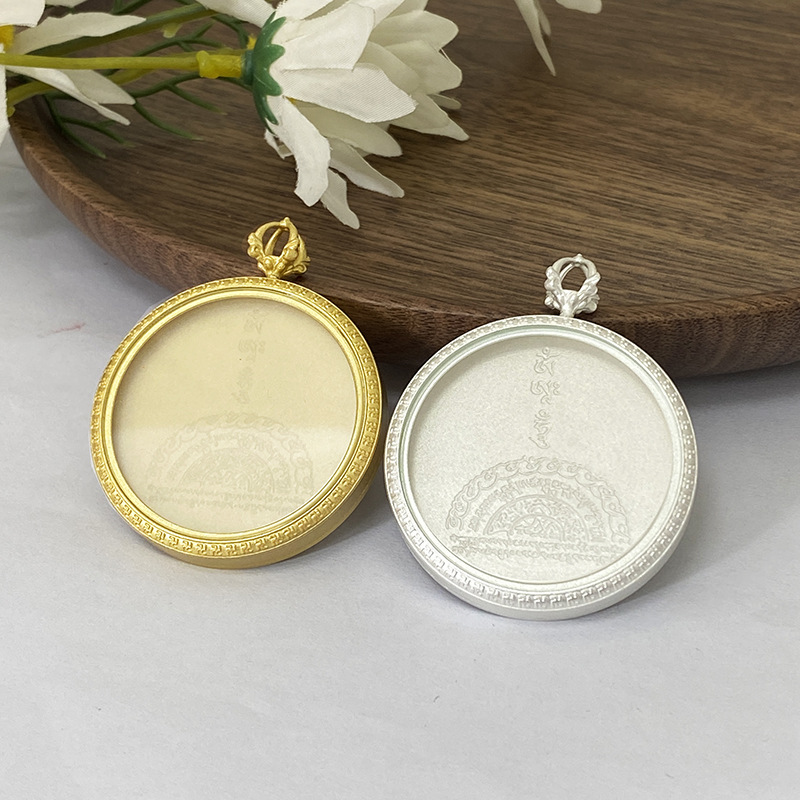 New Xizang Round Thangka Box Gawu Box Multi-size Photo Frame Buddha Brand Travel Memorial Pendant Titanium Steel Factory Wholesale