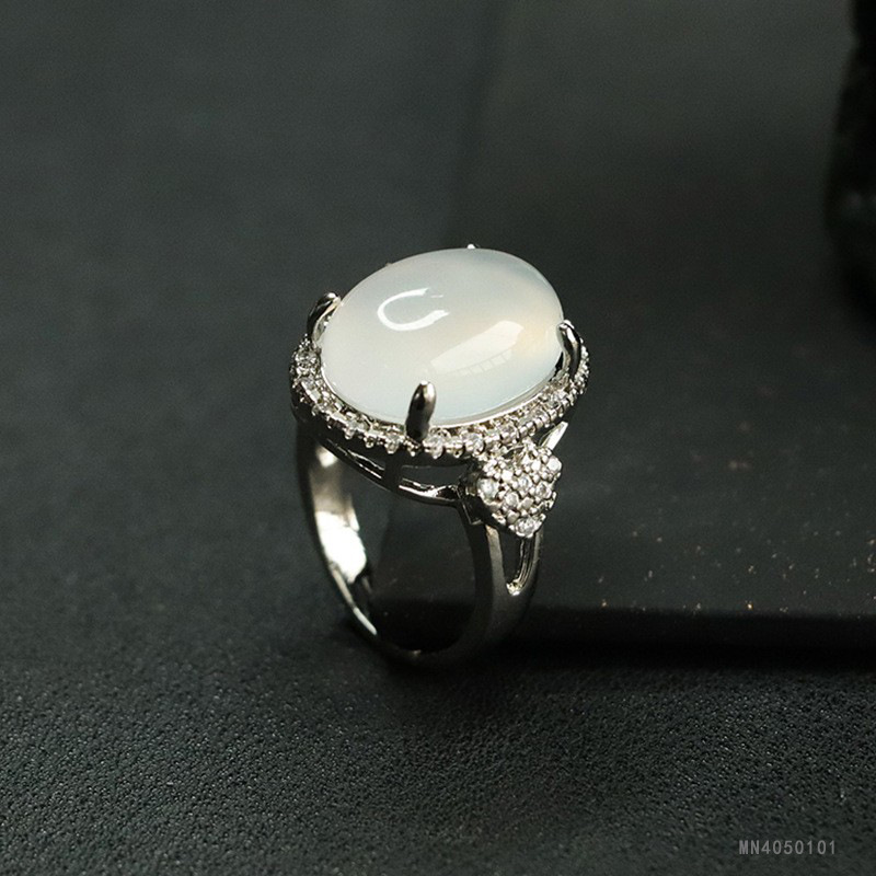 Attache Natural Ice Types White Chalcedony Ring Agate White Moonlight Finger Ring for Women Factory Wholesale Dropshipping MN 4050101