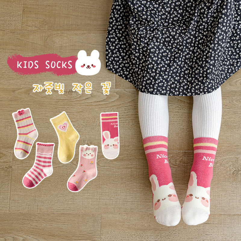 New autumn children's socks wholesale boys and girls socks cartoon socks large children's solid color cotton socks student socks